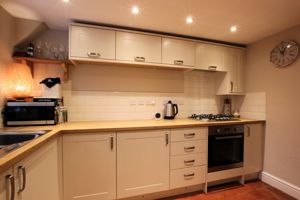 Kitchen- click for photo gallery